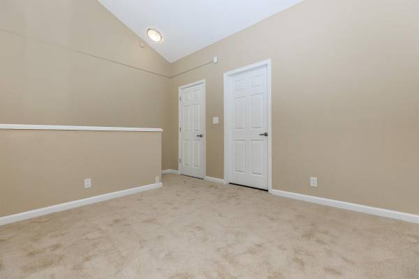 $2,410 / 1br - 670ft2 - Microwave, Mirrored Closet Doors, Dishwasher (concord / pleasant hill / martinez)64011321425793124