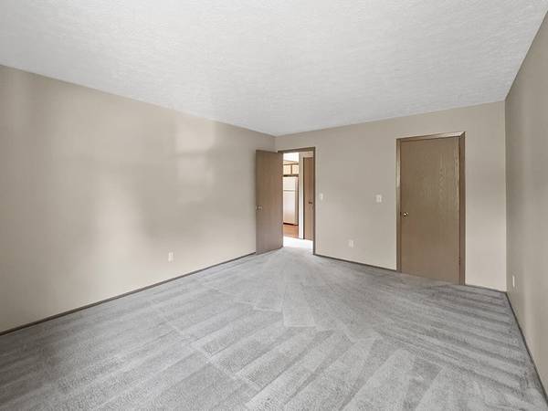 $1,271 / 2br - 1100ft2 - Dog Park, On-Site Maintenance, On-Site Gym (McMillen Woods Apartments)63996549344514124