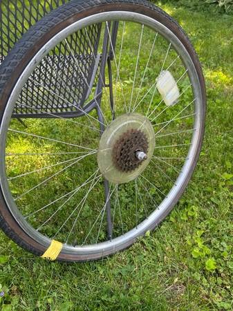 Raleigh Bike Back Wheel Rim Araya 650B - $30 (Bay View)63471072852867122