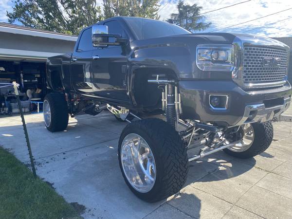 2015 GMC Sierra SLT – SEMA Build - $88,000 (dublin / pleasanton / livermore)63624230538755121