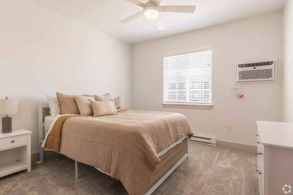 $1,919 / 2br - 1109ft2 - A deal this good doesn't come around every day. 2 Bed, 2 Bath! (Boardman)64030804467586124