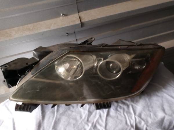 Mazda CX-7 [2007-2011]  HID Headlights 1