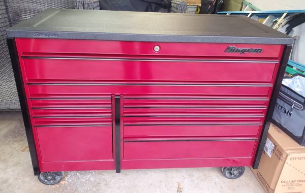 Snap on 11 drawer rolling tool chest 1