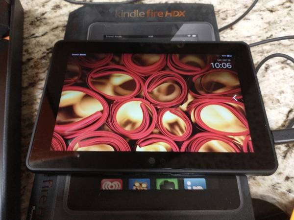 Amazon Kindle Fire HDX 7" 3rd Generation Tablet 32GB Wi-Fi & case - $40 (Holland)63443759582209123