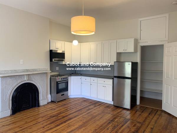 $2,350 / 400ft2 - ¡Estudio en South End! Reformado, TODOS LOS SERVICIOS INCL., Disponible AHORA (Boston - South End - Massachusetts Ave.)63863136763777120