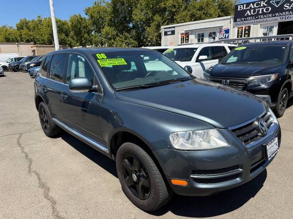 1 2006 Volkswagen Touareg V6 AWD 4dr SUV - Comes with Warranty! 1