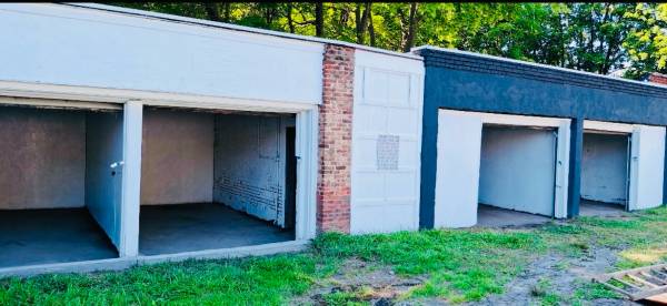$175 / 190ft2 - Garage Bays for Rent – Albany NY – Secure & Affordable (Albany)63756230897793123