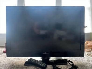 Insignia 32" Class / 1080p / 120Hz / LCD HDTV (Television) 1