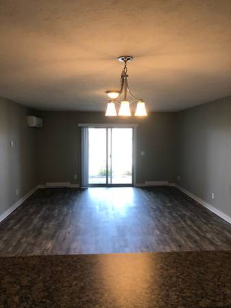 $2,450 / 3br - 1208ft2 - Duplex 3BR 2Bath (Traverse City)64037722961666123