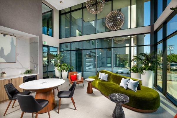 $2,637 / 1br - 674ft2 - Patios con cubiertas al aire libre y parrillas, centro de fitness las 24 horas (Grantville, Mission Valley,)63865930969219123