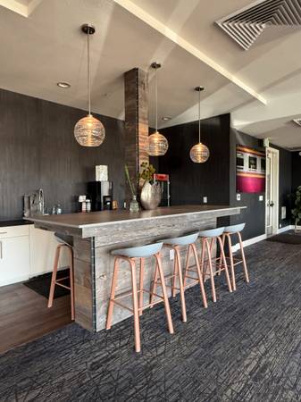 $1,576 / 1 habitación - 1 y 2 habitaciones en alquiler | ¡1 mes gratis + servicios incluidos! (Park Hill)63973502417922121