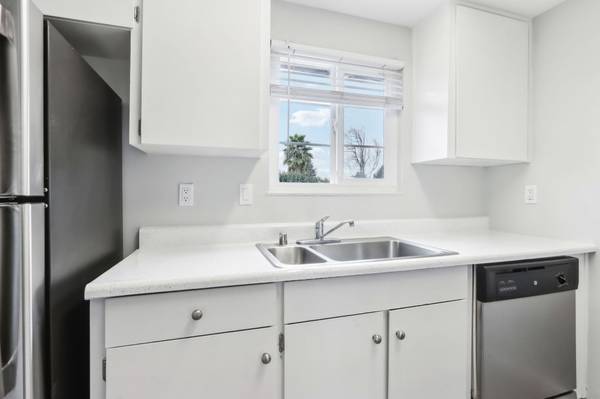 $2,285 / 1br - 621ft2 - 1BD 1BA, Clubhouse, On-Site Maintenance (alameda)63658079393921124