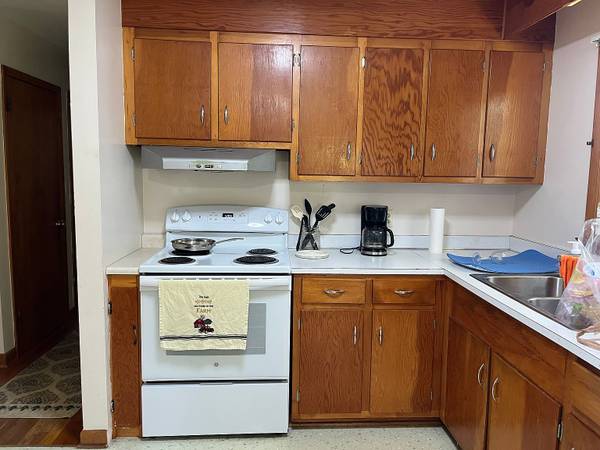 $950 / 2br - 950ft2 - Raintree Village Apartments - now taking applications (Bedford, VA)63851968894595123