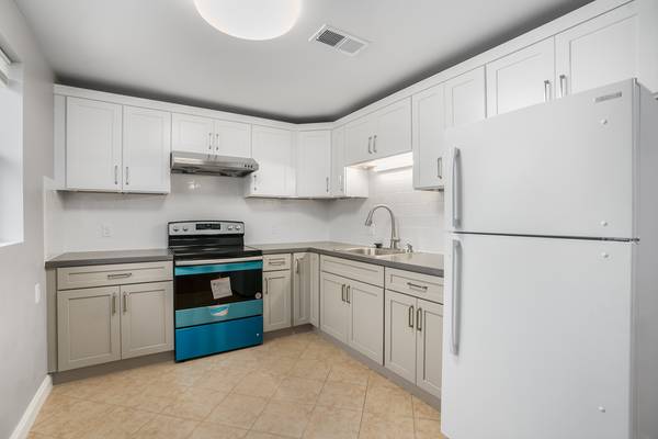 $2,395 / 2br - 1612 Concordia St. #A - 2 bedroom | 2 bath | Lower unit (alameda)63880013624321121
