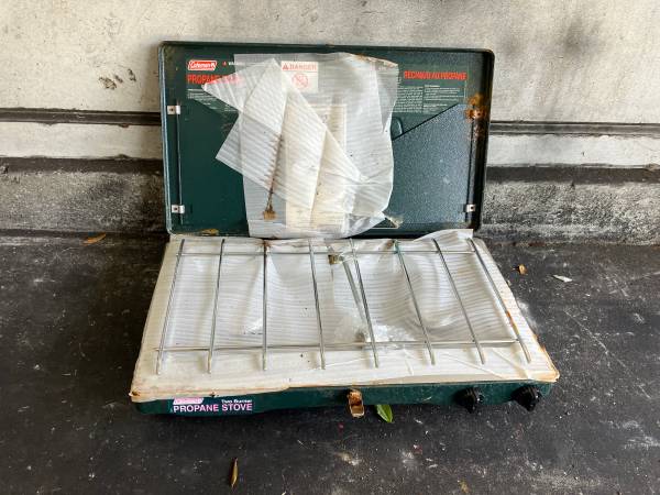 Coleman 2 Burner Propane Stove (11-6) 1