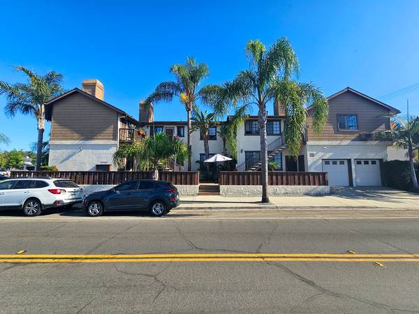 $2,295 / 1br - 31st Street Apts! 1x1 Downstairs! (San Diego)63701744238977122