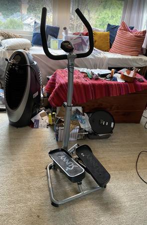 Stepper workout machine w/handlebars 1