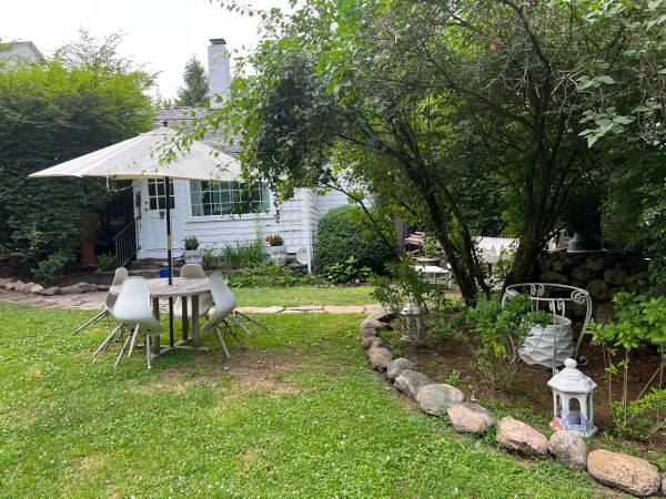$3,200 / 2 habitaciones - 900 pies² - CABAÑA AMUEBLADA/EQUIPADA/TODO INCLUIDO Y ENCANTADORA (Stamford/frontera con New Canaan)63827268750979123