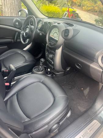 Mini Cooper Countryman Verde Oscuro 2012 - $6,700 (burlingame)63487813275265121