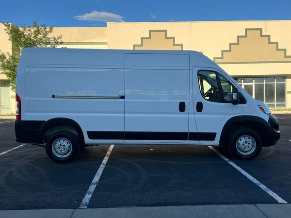 2023 RAM ProMaster 3500 - Photo 2