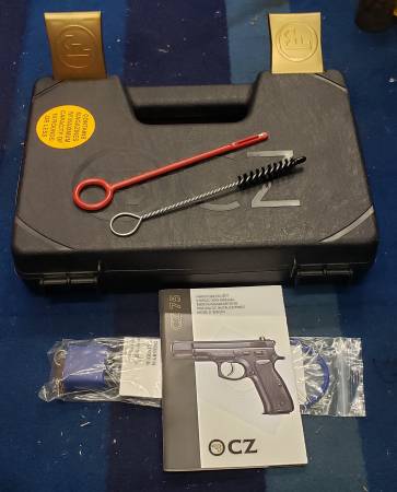 CZ 75 Original Plastic Carry Case & Manual 1