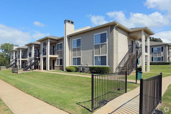 $1,220 / 2br - 979ft2 - Beautiful 2 Bed / 2 Bath in Great Location (Broken Arrow)63982129583619121
