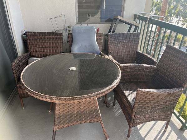 Free Patio Furniture - Gardening Stuff Too 1
