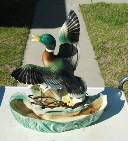 VINTAGE 1950'S CERAMIC FLYING MALLARD DUCK TV LAMP PLANTER LANE & CO 1