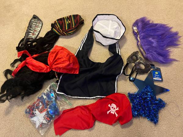 Kids dress up costumes / Halloween costumes 1