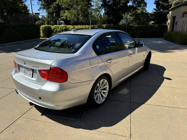 2011 BMW 328i xDrive - Plata, pocos kilómetros, tracción en las cuatro ruedas - $9.900 (menlo park)63469742795651122