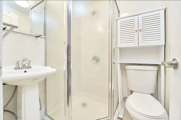 $3,050 / 1br - 1BR Apartment on Broome street (Lower East Side)64033459538945124