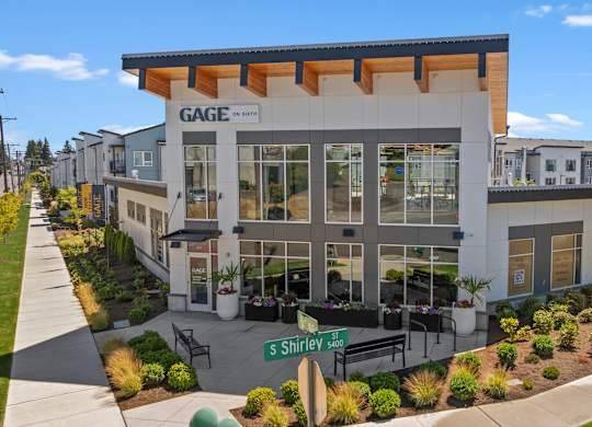 $2,350 / 2br - 920ft2 - Spacious 2BR w/ Walk-In Closets + Resort-Style Swimming Pool! (601 South Shirley Street, Tacoma, WA)63885011385603120