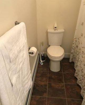 $1,450 / 2br - 220 DEERFIELD RD, APARTMENT (Cranston, RI)64002827991553122