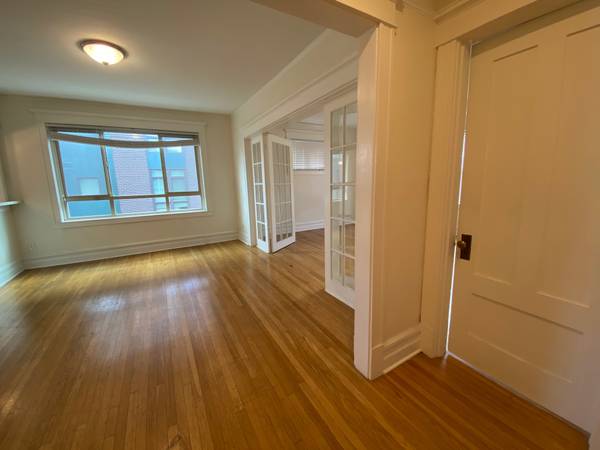 $2,995 / 2br - 1050ft2 - ONE MONTH FREE! Live at 810 Denny (Seattle)63910064610562121