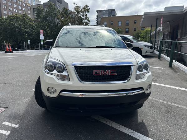 2011 GMC Acadia - $8,250 (First Hill)63623249414147121