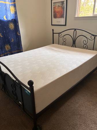 Queen Bedframe 1