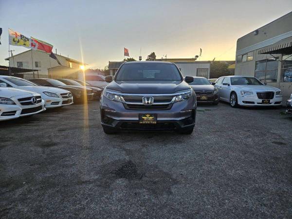 2019 Honda Pilot LX 4dr SUV - $16,999 (+ Car Co)63469883248001121