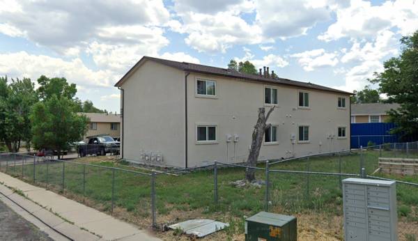 $1,400 / 2br - SE RENTA APARTAMENTO (Colorado Springs)63658145571073121