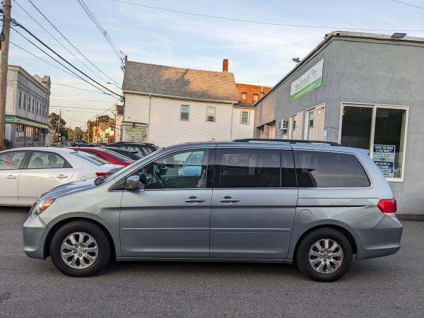 2008 HONDA ODYSSEY EX_L, MINIVAN DE 8 PASAJEROS, CUERO, TECHO SOLAR. - $4,995 (WHITMAN MA)63618089896065121