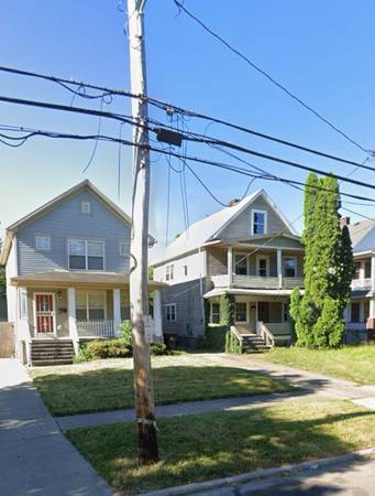 $700 / 2br - 800ft2 - 2 BEDROOM APT $700 East 140th by Lake Shore Blvd (North Collinwood- Lake Shore East 140th st)63939131753602120