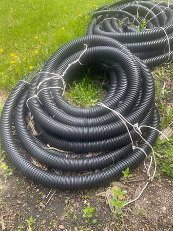 Black corrugated tile 1