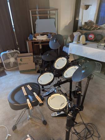 Roland Vdrums TD07 1