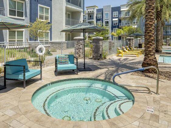 $1,299 / 1br - 600ft2 - Two Resort-Style Pools, Non-Smoking Buildings Available (Tempe)64024996683393124