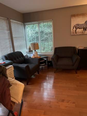 $50 / 1br - Spacious room in condo across SCH (Bryant)63934416136067121
