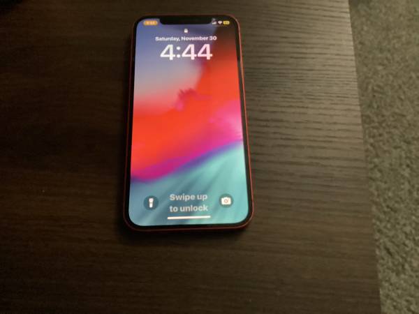 Apple iPhone 12, 256GB, red- Fully Unlocked 1