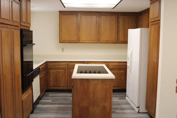 $2,475 / 2br - 1300ft2 - Lompoc Condo63663819335041122