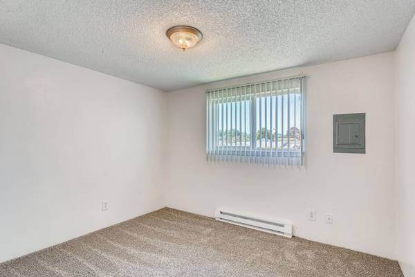 $1,445 / 2br - 843ft2 - No fumar, Distribución abierta, Admite mascotas (2710 NE Division St, Gresham, OR)63914738701058124