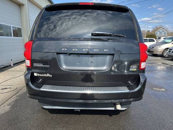 2016 DODGE CARAVAN WHEELCHAIR VAN SIDE ENTRY POWER RAMP - $38,999 (Huge BraunAbility wheelchair Van Center 40 on 1 lot)63623667389185123