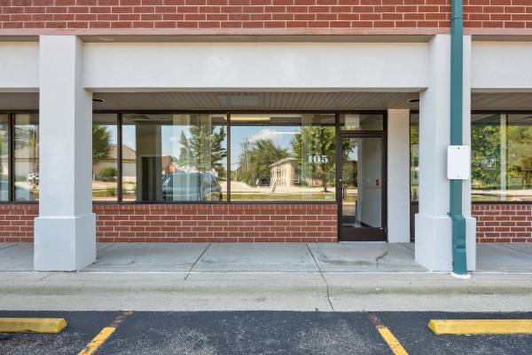 $2,900 / 2333ft2 - Turnkey Office Space for Lease in Downtown Lisle Business District – 2 (Lisle)63959879576194120