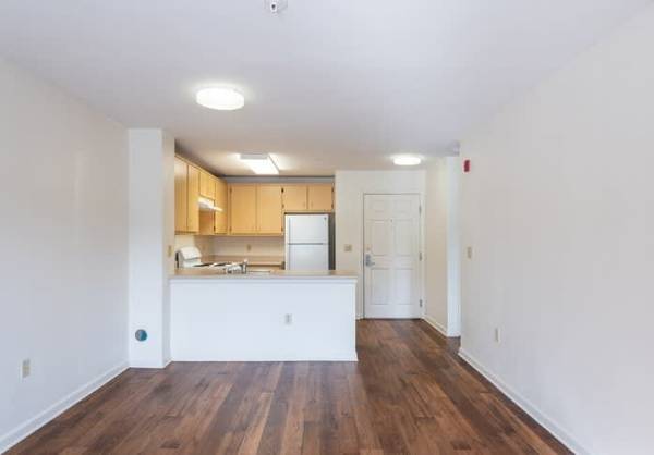 $1,650 / 1br - 604ft2 - Business Center, 55 or Older Age Restriction, Near 880 Freeway (richmond / point / annex)63686086200579124